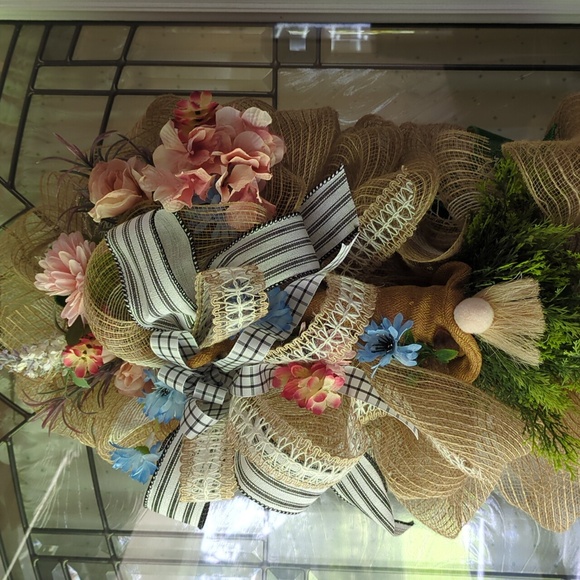 A great beauty gnome/welcome swag wreath - Picture 5 of 17